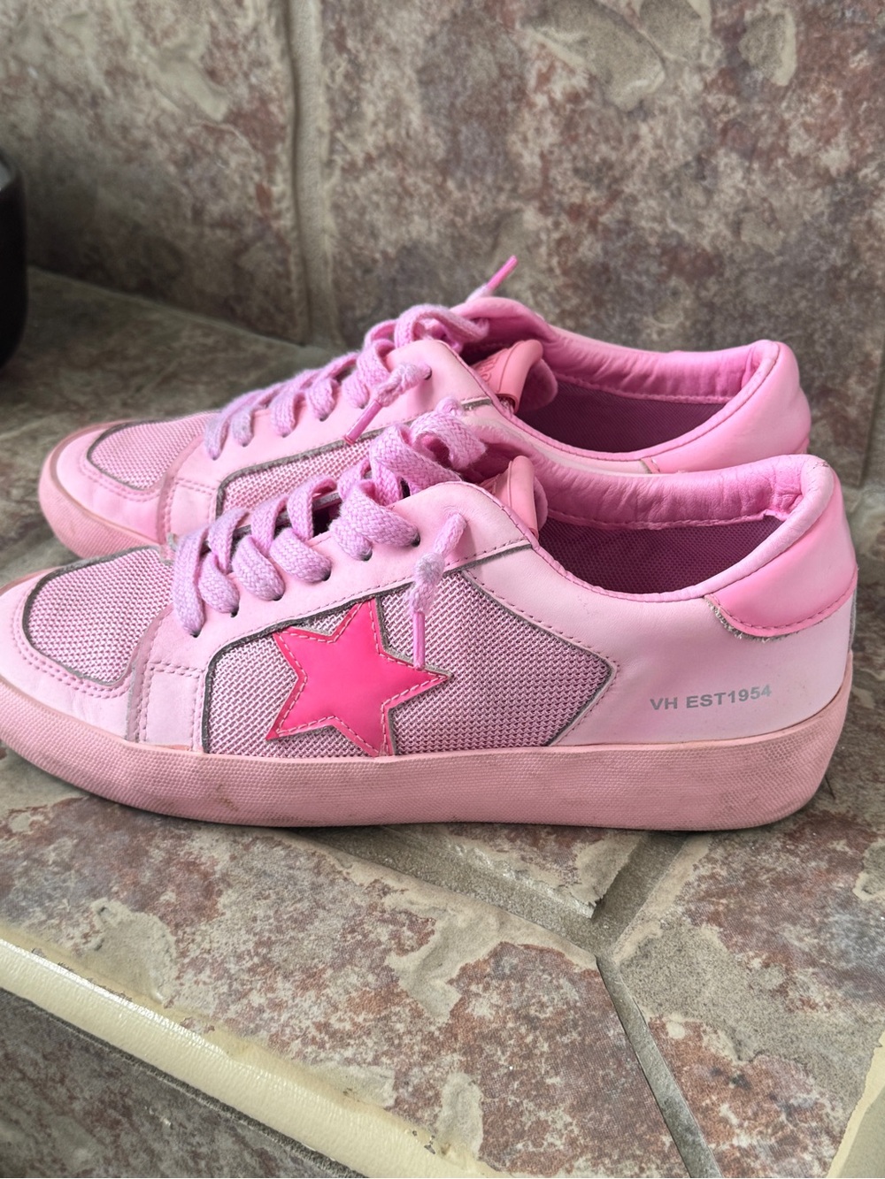 Vintage Havana Pink Low-Top Sneakers with Hot Pink Star